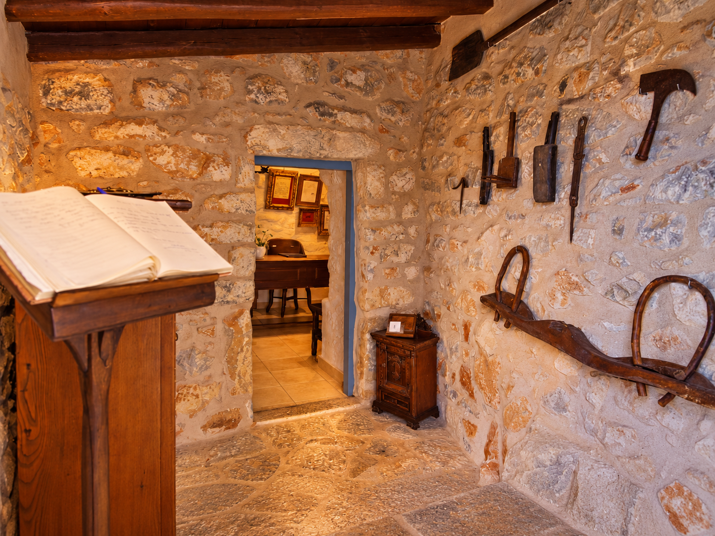 Lithos Stone Suites, photograph 5